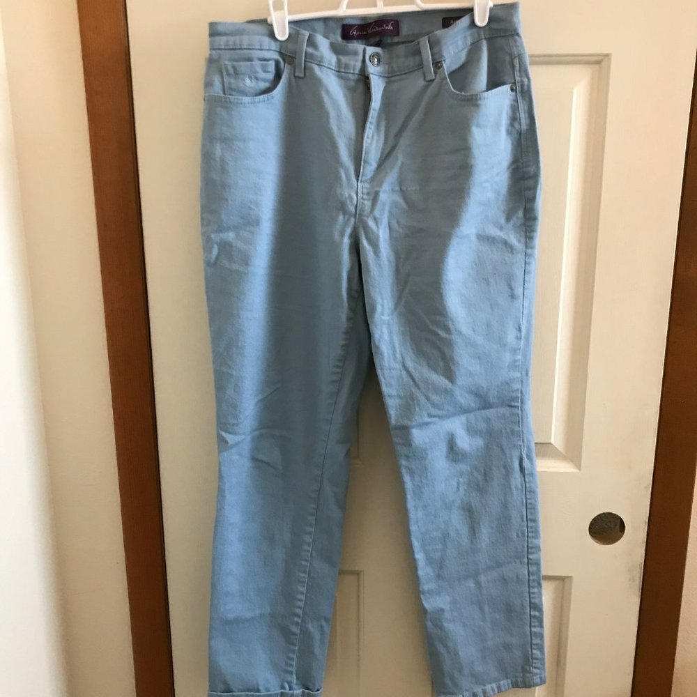 Light Blue Gloria Vanderbilt Amanda Jeans.